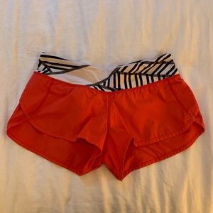 Lulu Lemon Run speed up short - 2.5”